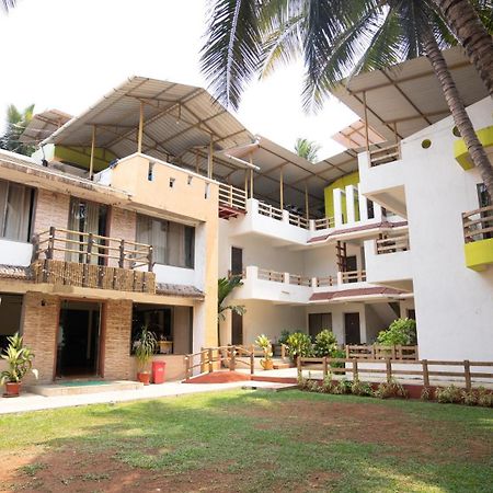 Ruturaj Inn Alībāg Exterior foto